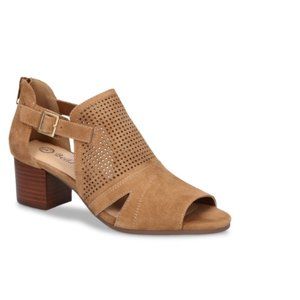 Bella Vita Illana Sandal Size 9M New In Box